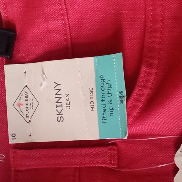 St John's Bay skinny Jean fitted through hip & thigh fabric that won't bag out s - Picture 3 of 5